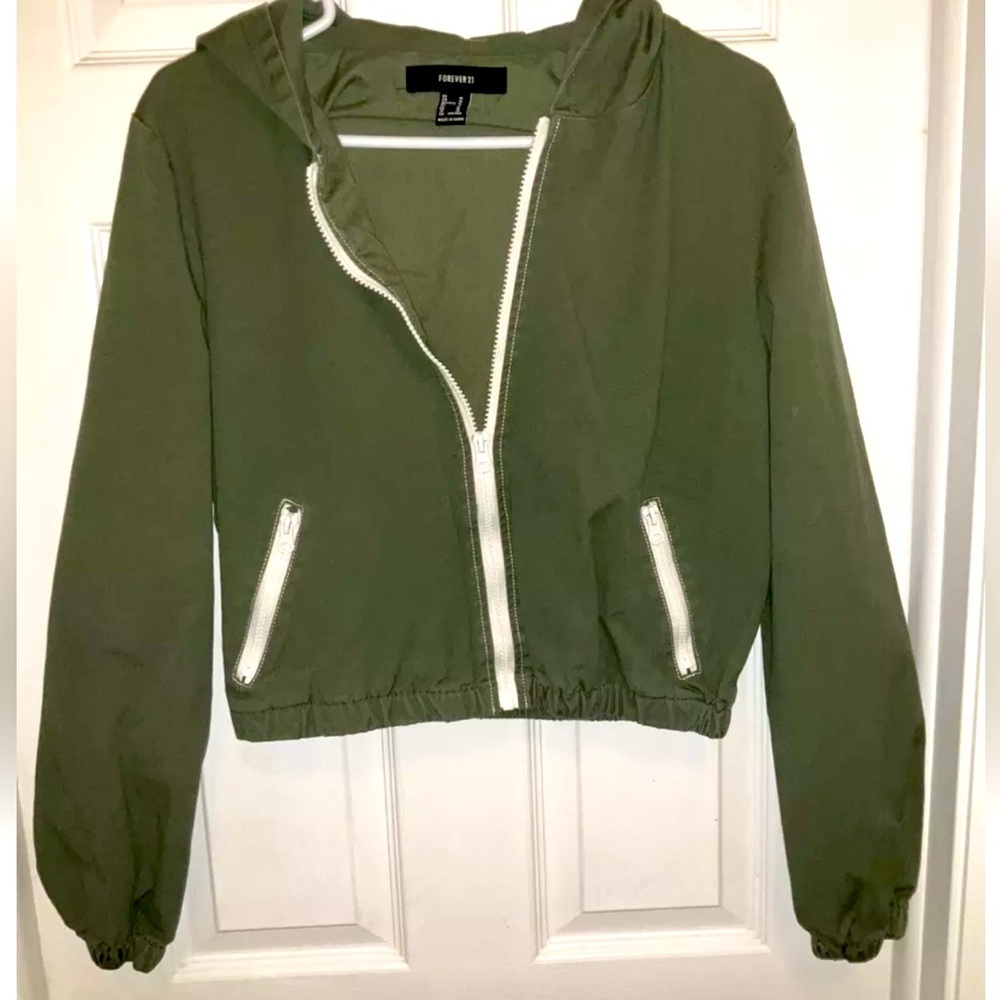 Forever 21 Womens Crop Hoodie Jacket Size Medium Green‎ Zip Up